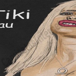 Camiseta Ylenia Tiki Tiki Miau Miau Chico color negro gran detalle