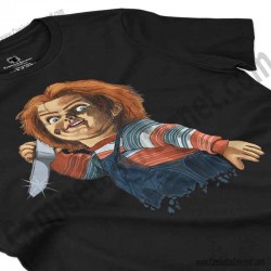 Camiseta Chucky con cuchillo Chica color negro perspectiva cerca